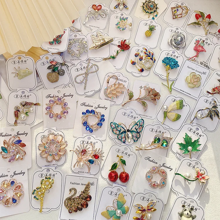 Jiebangke Randomly 1PCS Enamel Pin Women Pins Brooches For Wedding Bouquet Clothes Daisy Rose Flower Brooch Jewelry Accessories Gift