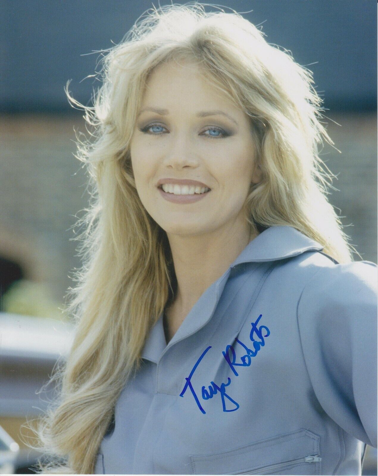 Tanya Roberts Signed 8x10 Photo Poster painting - James Bond Babe - A View to a Kill - SEXY! #16