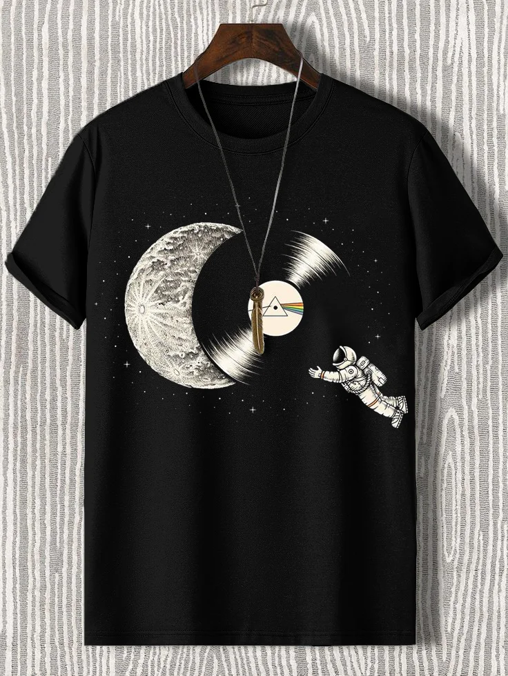 Men's Astronaut Moon and Records Print Casual T-Shirt