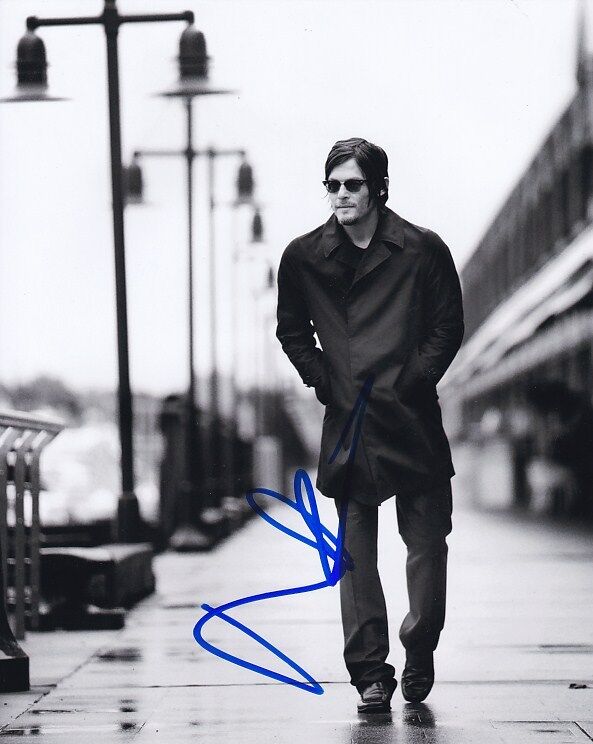 NORMAN REEDUS Signed Autographed Photo Poster painting