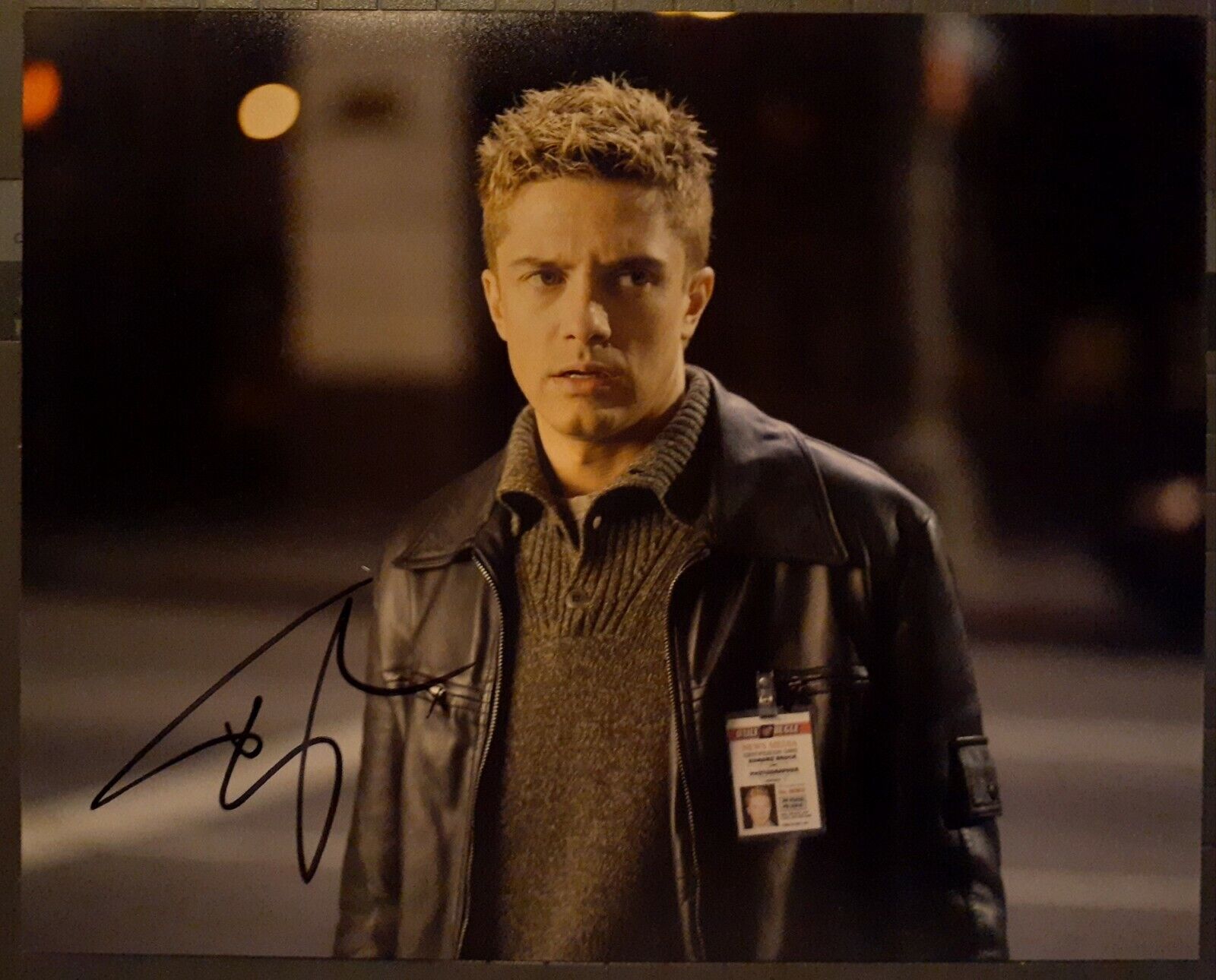 Topher Grace signed 8x10