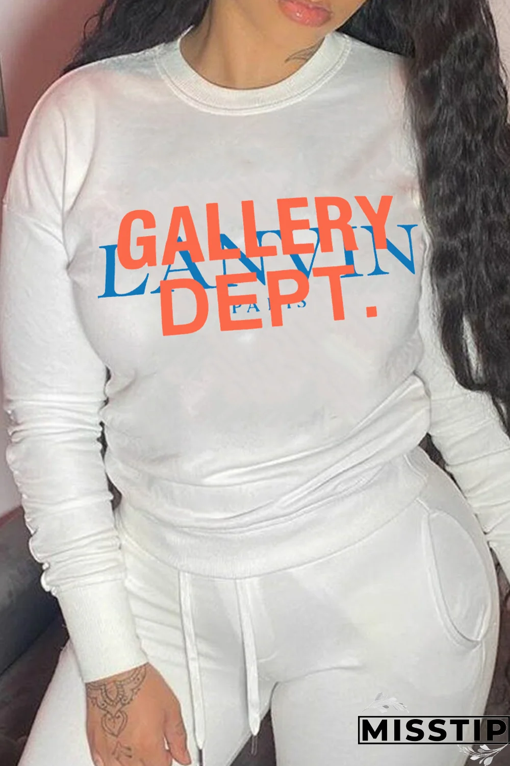 Black Street Print Letter O Neck Tops