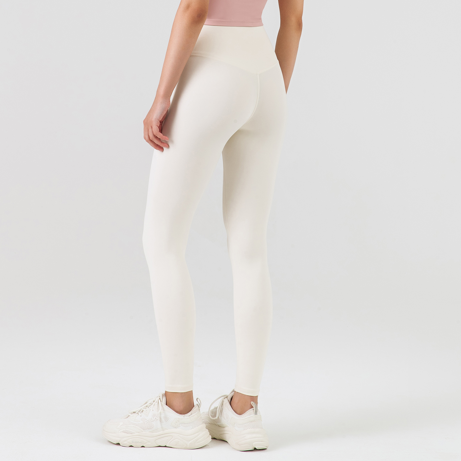Hergymclothing Ivory White no camel toe slim fit wide waist bubble peach super stretch tummy control non see through nylon gym yoga pants for sale