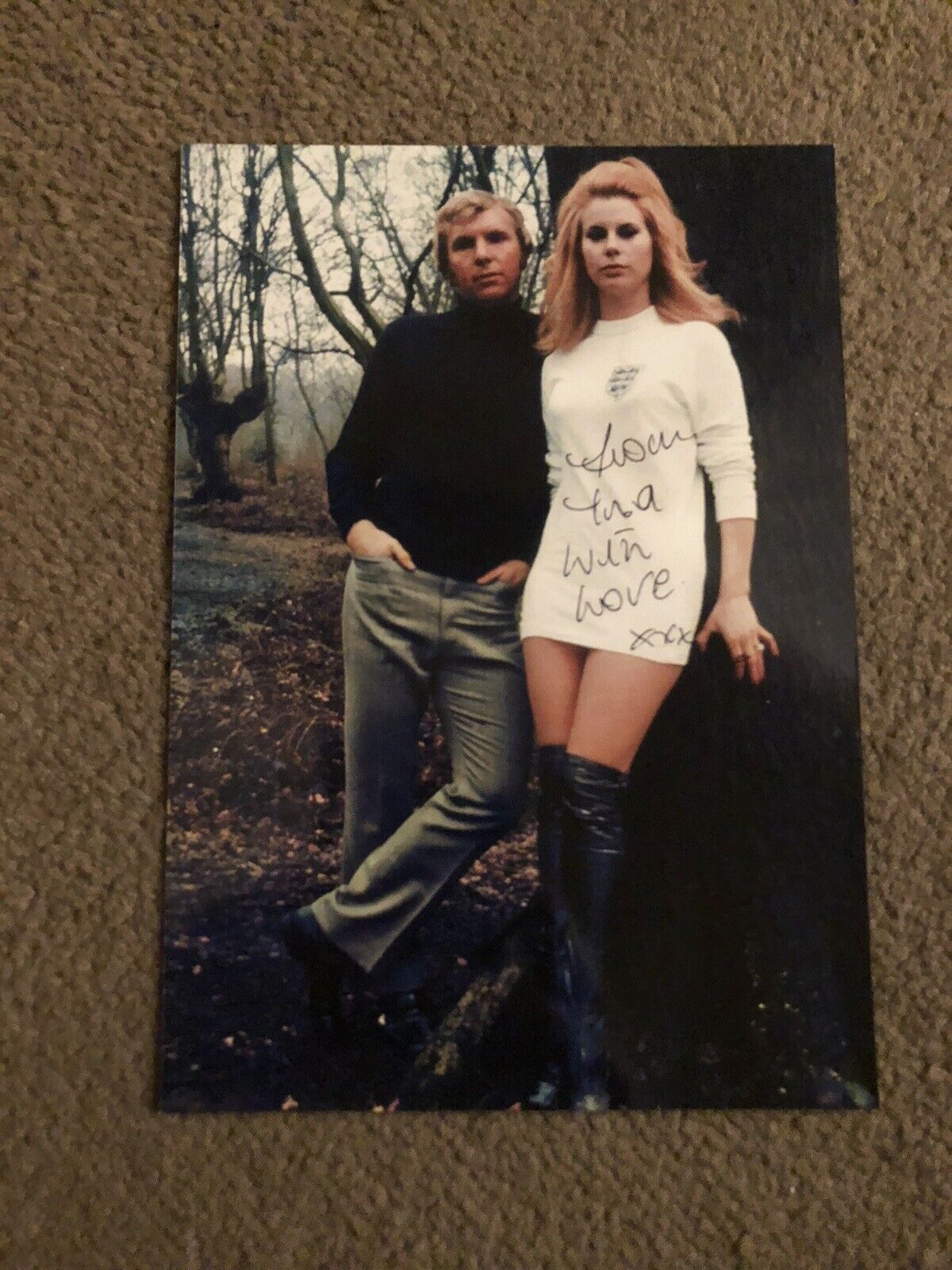 TINA MOORE (BOBBY MOORE) PRESIGNED Photo Poster painting- 7x5”