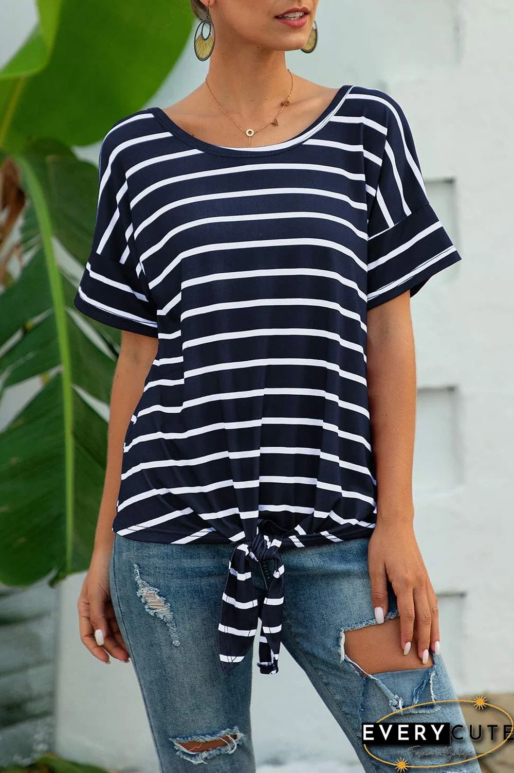 Striped Knot Hem Scoop T-shirt