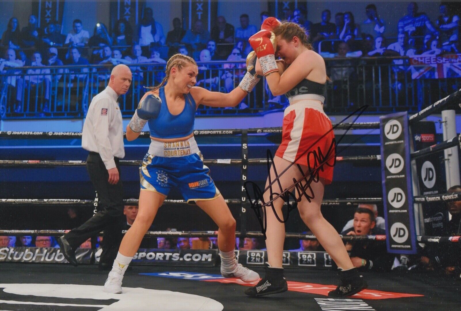 SHANNON COURTENAY HAND SIGNED 12X8 Photo Poster painting BOXING AUTOGRAPH 5