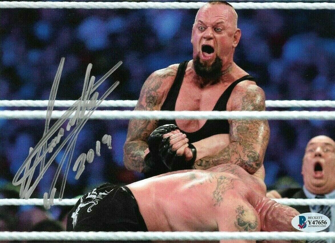 WWE THE UNDERTAKER HAND SIGNED AUTOGRAPHED 6X9 Photo Poster painting WITH BECKETT COA RARE 31