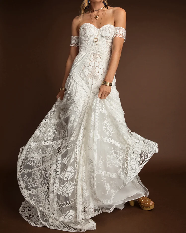 Elegant Lace Maxi Dress