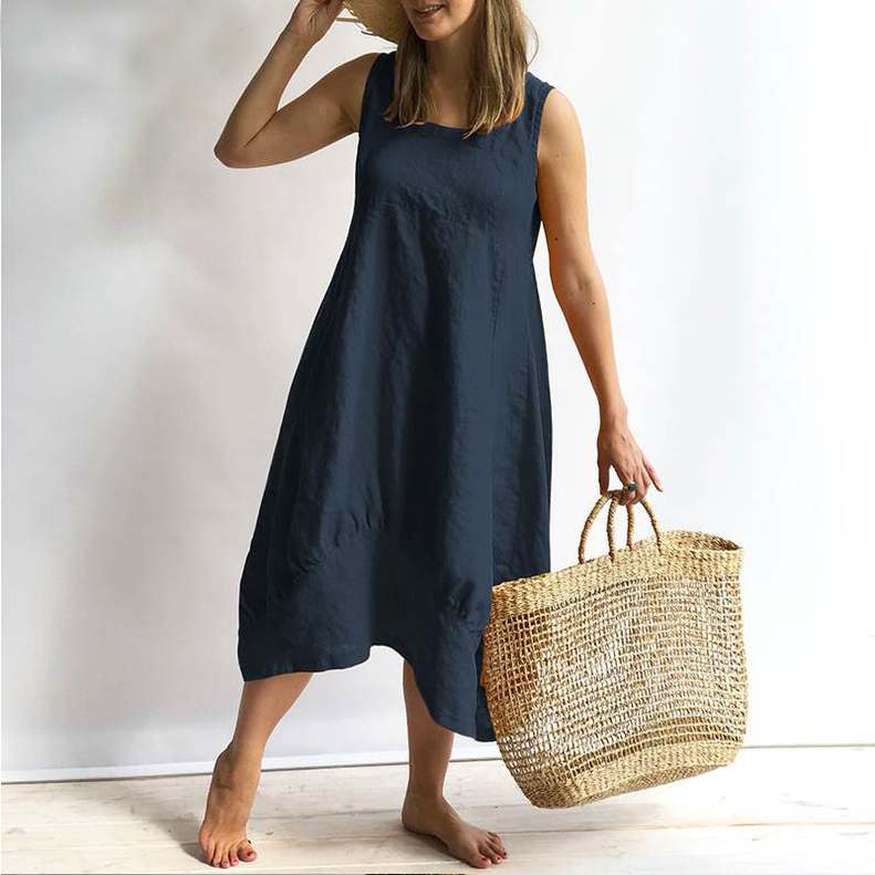 Solid color sleeveless loose dress