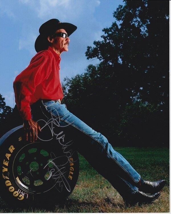 RICHARD PETTY signed autographed 8x10 NASCAR Photo Poster painting THE KING