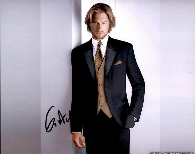 Gabriel Aubrey authentic signed celebrity 8x10 Photo Poster painting W/Cert Autographed C2