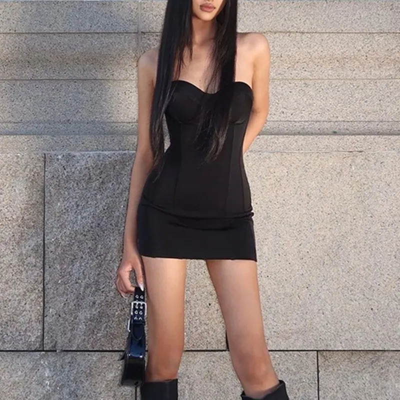 Uveng Uveng Women's Fall 2023 New Sexy Pure Desire Socialite Light Ripe Wind Wrapped Chest Slim Temperament Wrapped Hip Skirt