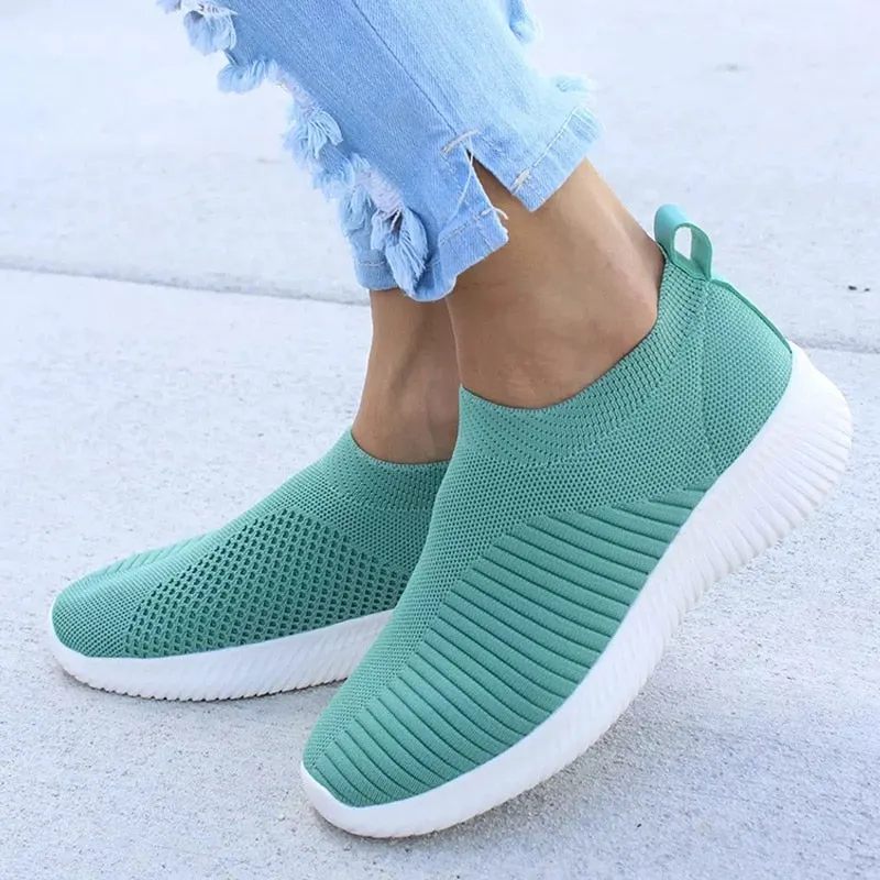 Plus Size 35-43 Women Mesh Flat Sneakers Autumn Female Vulcanized Knitting Shoes Ladies Slip On Breathable Casual Loafers