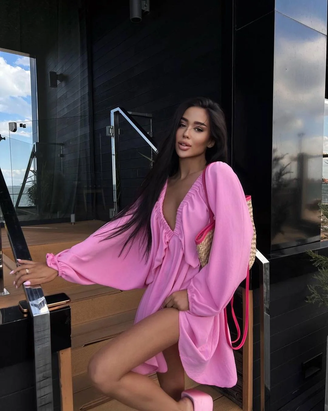 Nigikala Nigikala Autumn Women's Skirt Lantern Sleeve V Collar Sexy Temperament High-End French Retro Dress