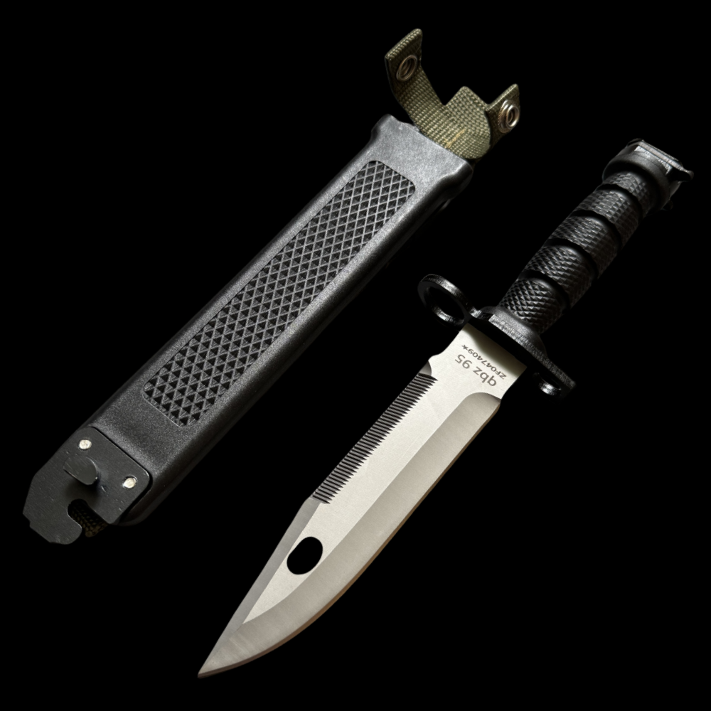 Multifunctional Outdoor Adventure Tactical Knife