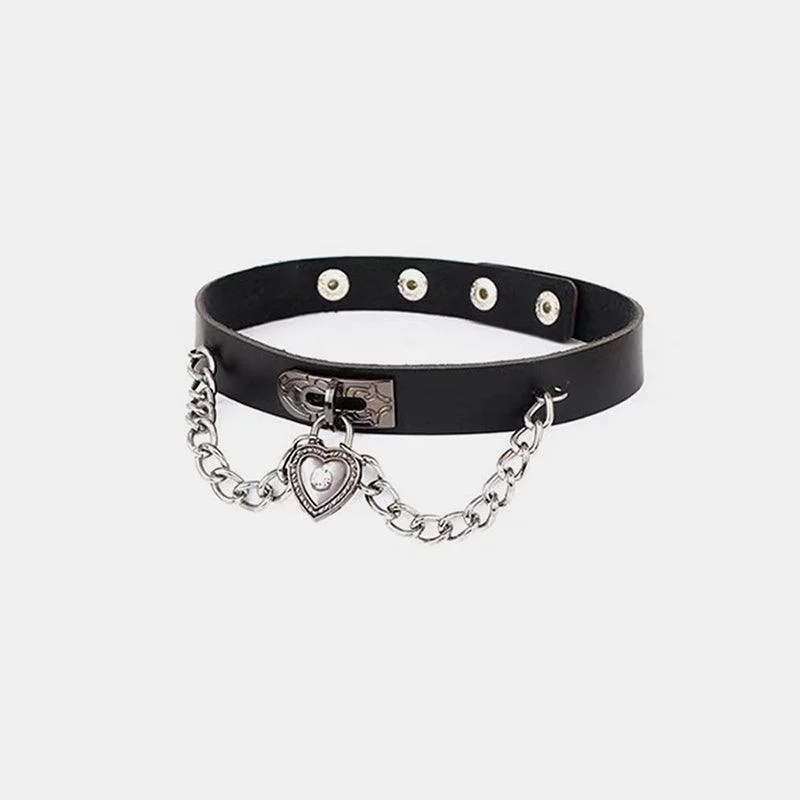 Chained Lock Heart Choker