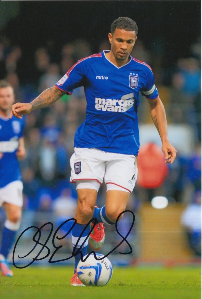 IPSWICH TOWN HAND SIGNED CARLOS EDWARDS 6X4 Photo Poster painting 4.