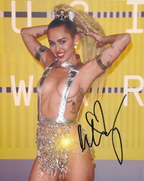 REPRINT - MILEY CYRUSS Hot Autographed Signed 8 x 10 Glossy Photo Poster painting