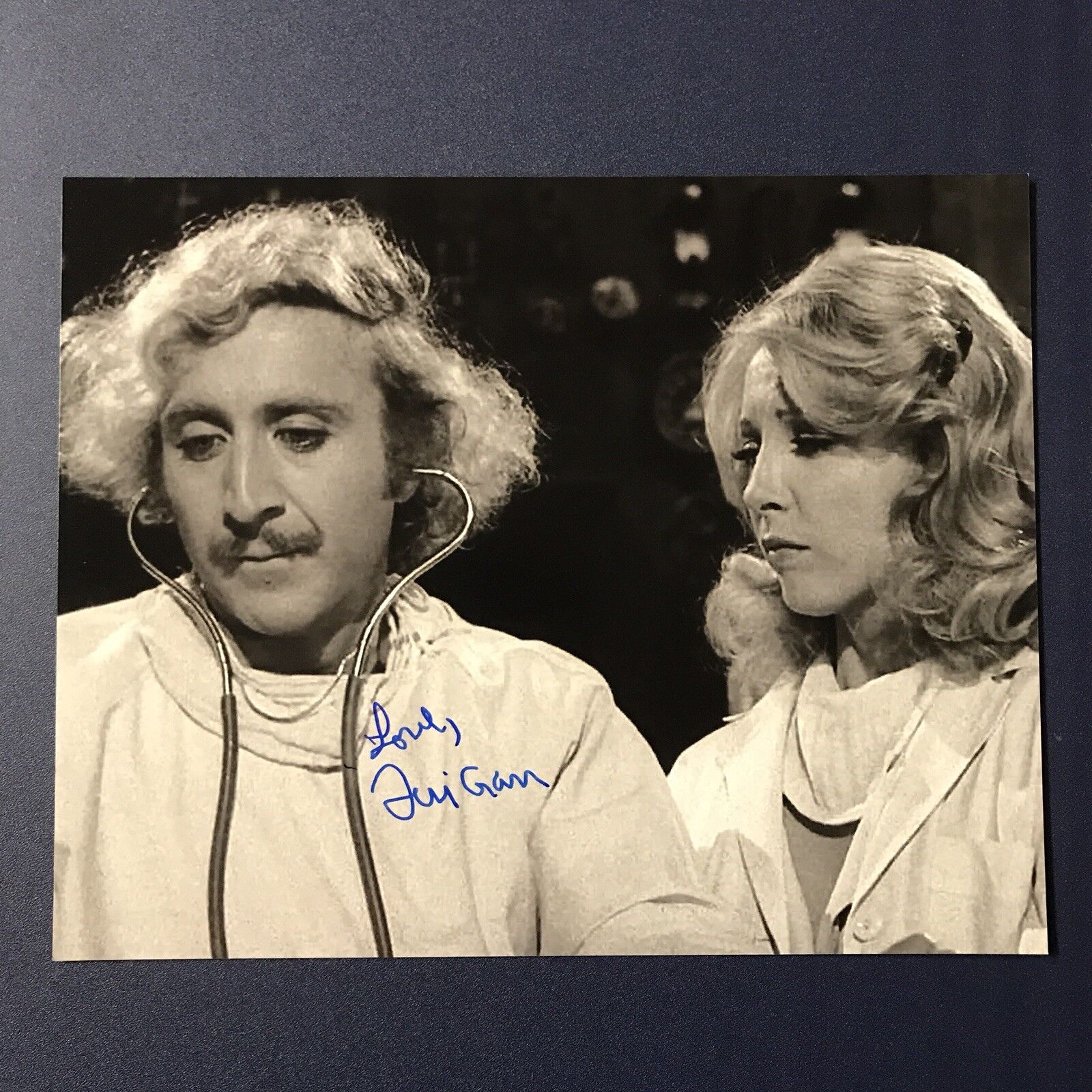 TERI GARR SIGNED 8x10 Photo Poster painting ACTRESS YOUNG FRANKENSTEIN AUTOGRAPH GENE WILDER COA