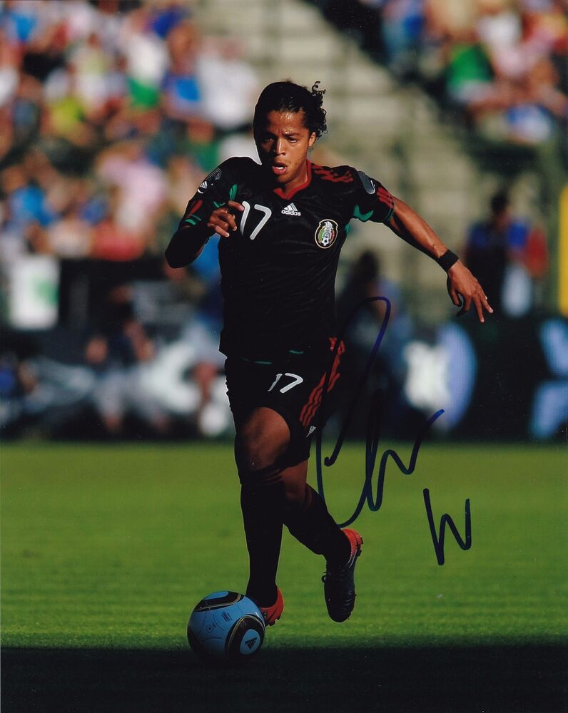 Giovani dos Santos autographed 8x10 Mexico