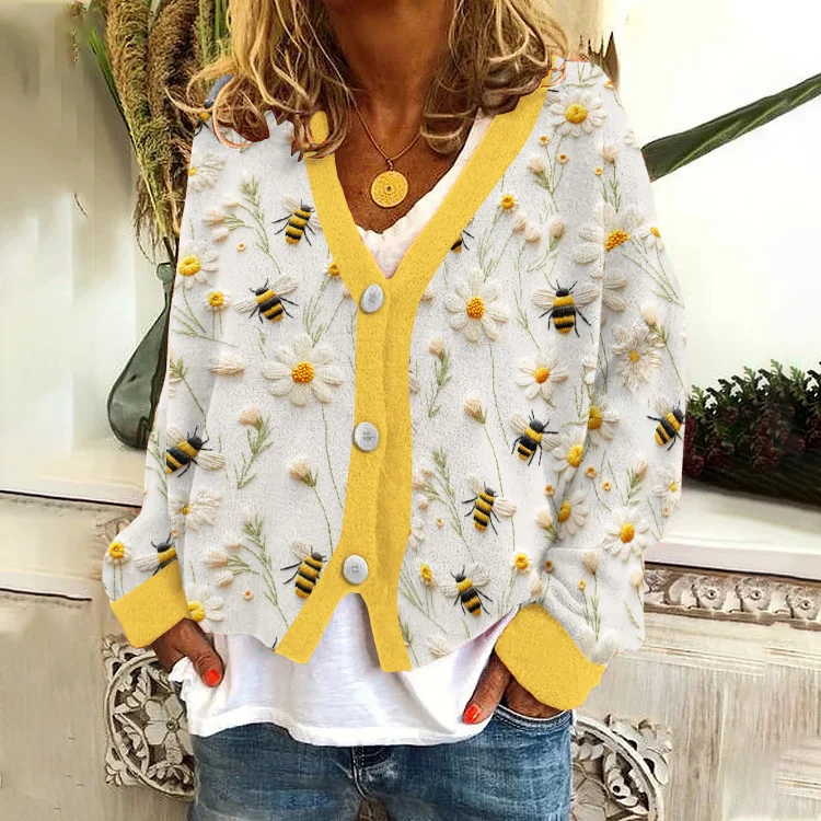 Wearshes Daisy Bee Embroidery Art Print V-Neck Long Sleeved Knitted Cardigan
