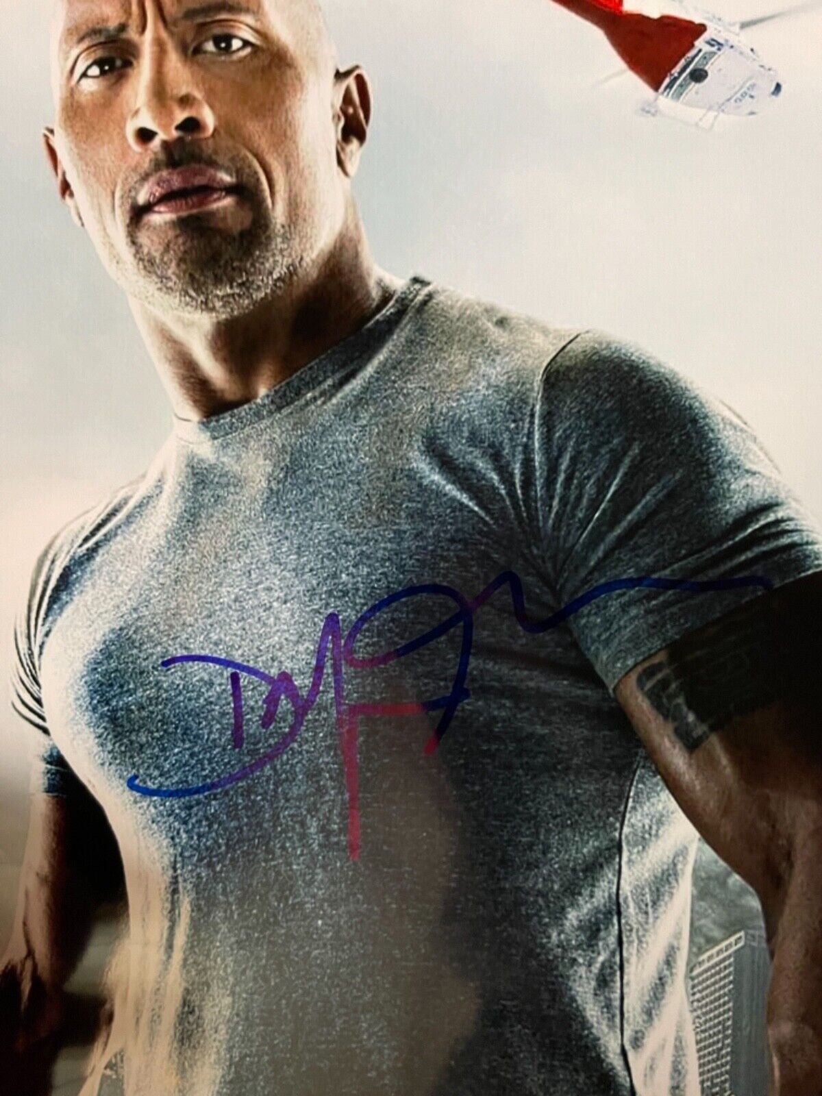 Dwayne The Rock Johnson Signed 8 x10 Photo Poster painting picture hot