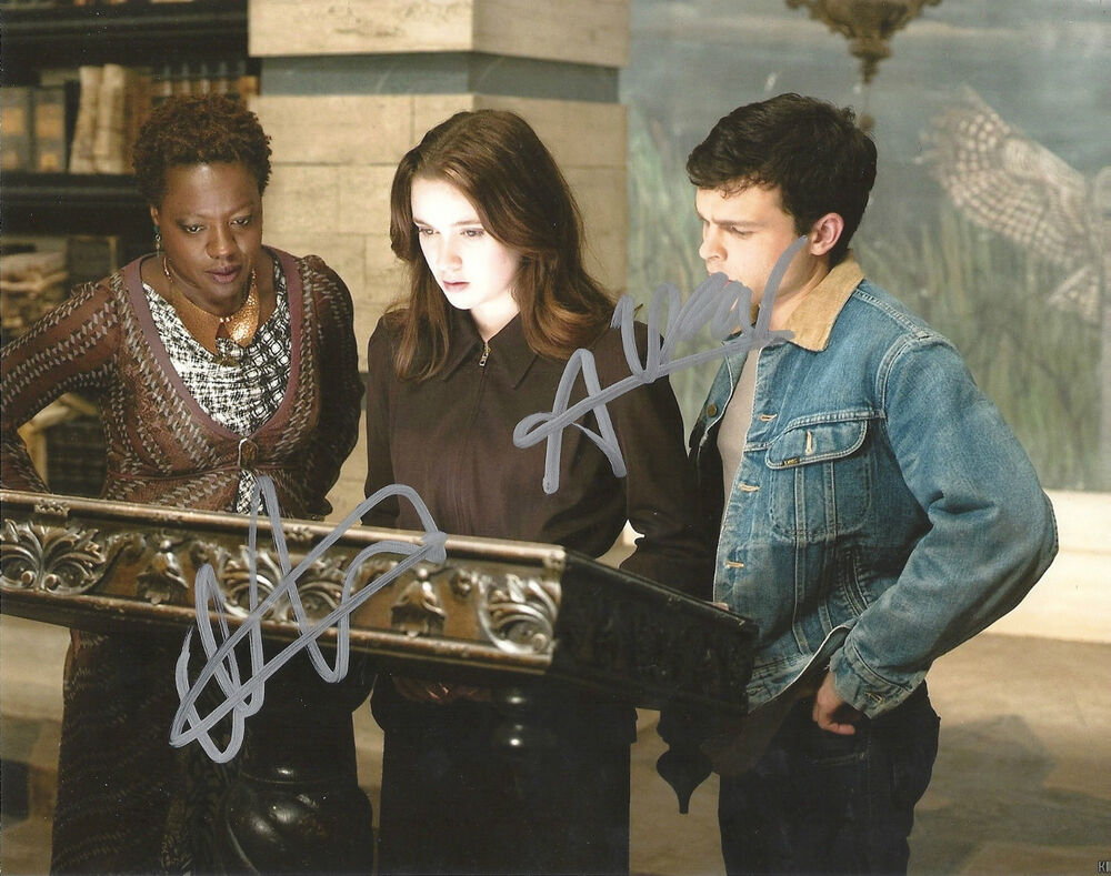 EHRENREICH & ENGLERT 'BEAUTIFUL CREATURES' SIGNED 8X10 PICTURE *COA *PROOF