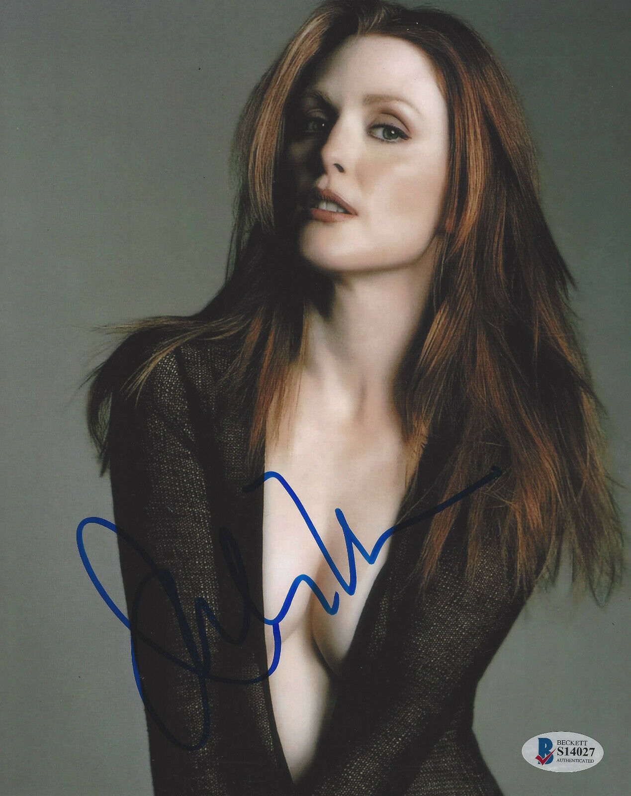 JULIANNE MOORE SIGNED THE BIG LEBOWSKI 8X10 Photo Poster painting 2 SEXY ACTRESS BECKETT COA BAS