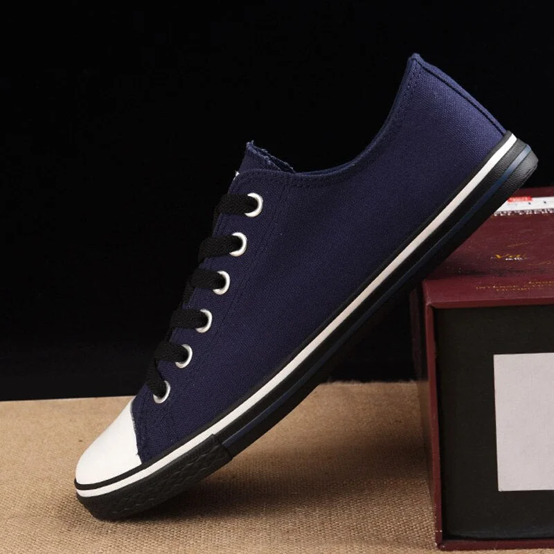 Fashion Brand Shoes Men Canvas Shoes Low top Breathable Cloth Footwear Mens Casual Shoes Classic White Black K299