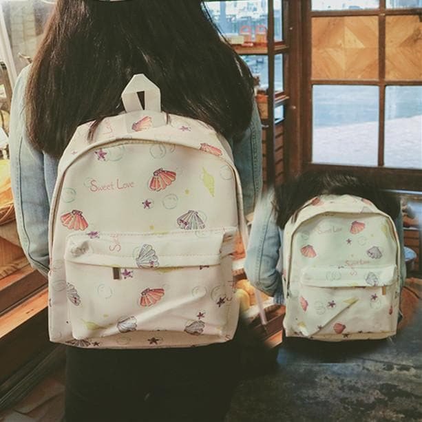 White/Pink Leisure Shell Pattern Backpack SP166822
