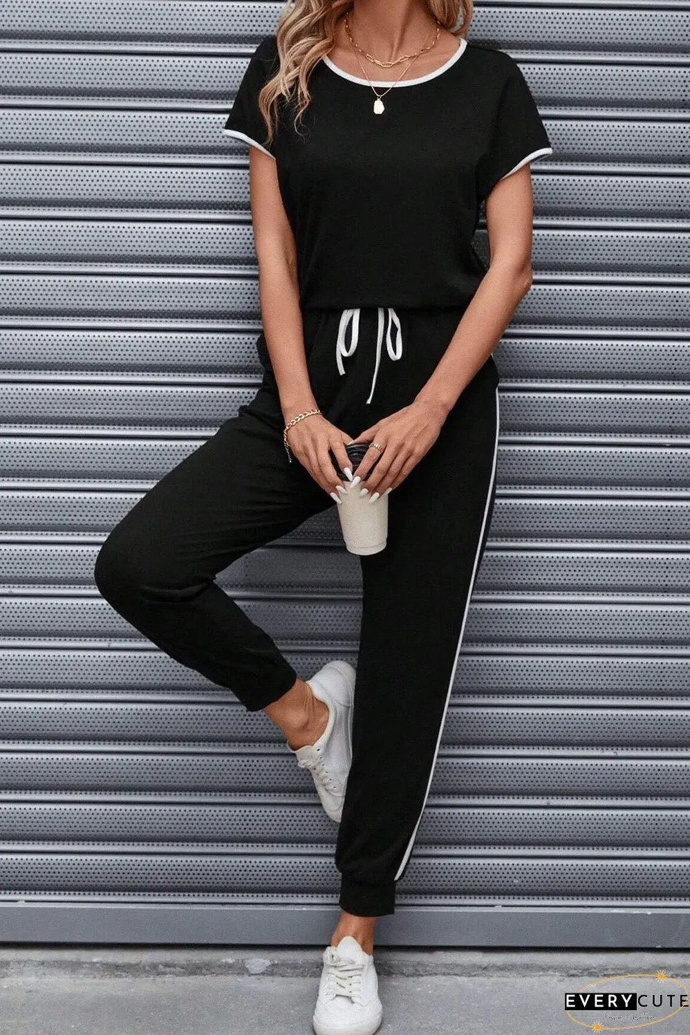 Stylish Women's Matching Set with Button-Up Bomber Jacket and Drawstring Pants