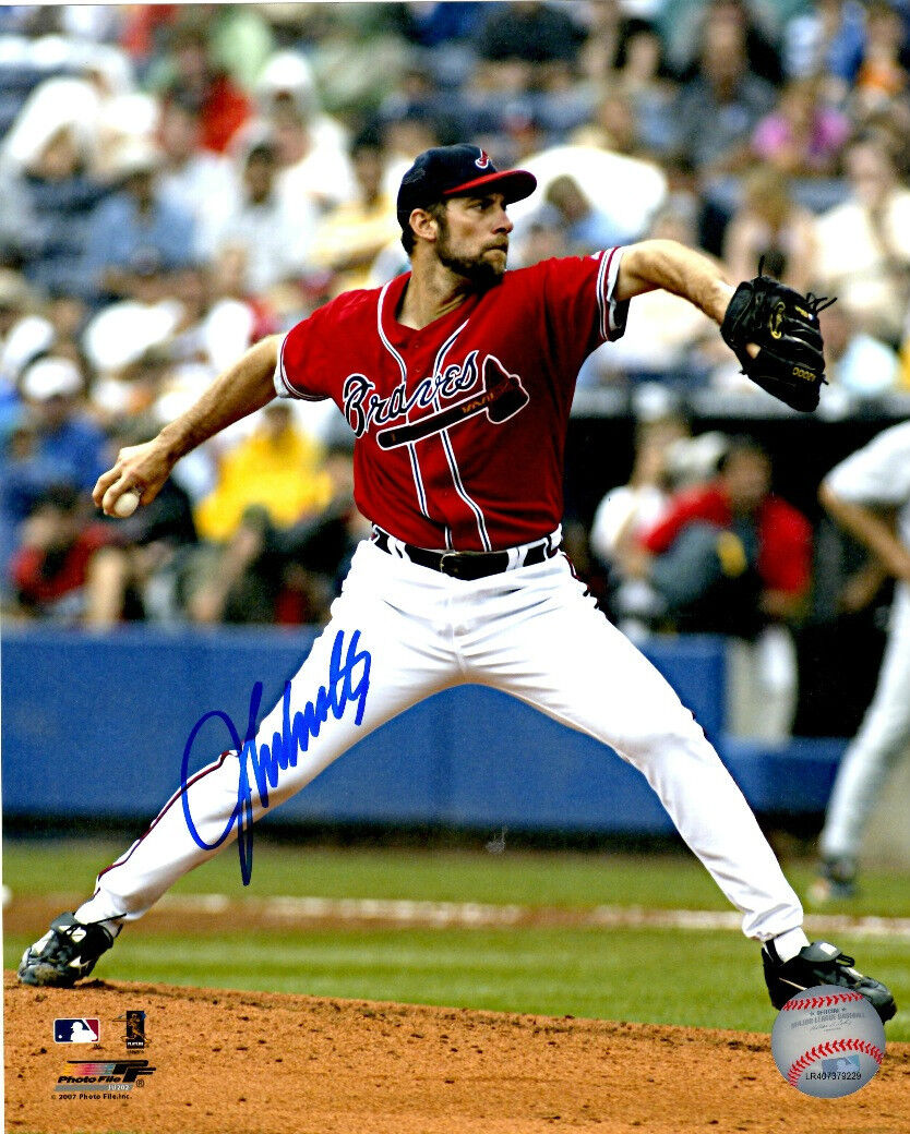 Signed 8x10 JOHN SMOLTZ Atlanta Braves Photo Poster painting - COA