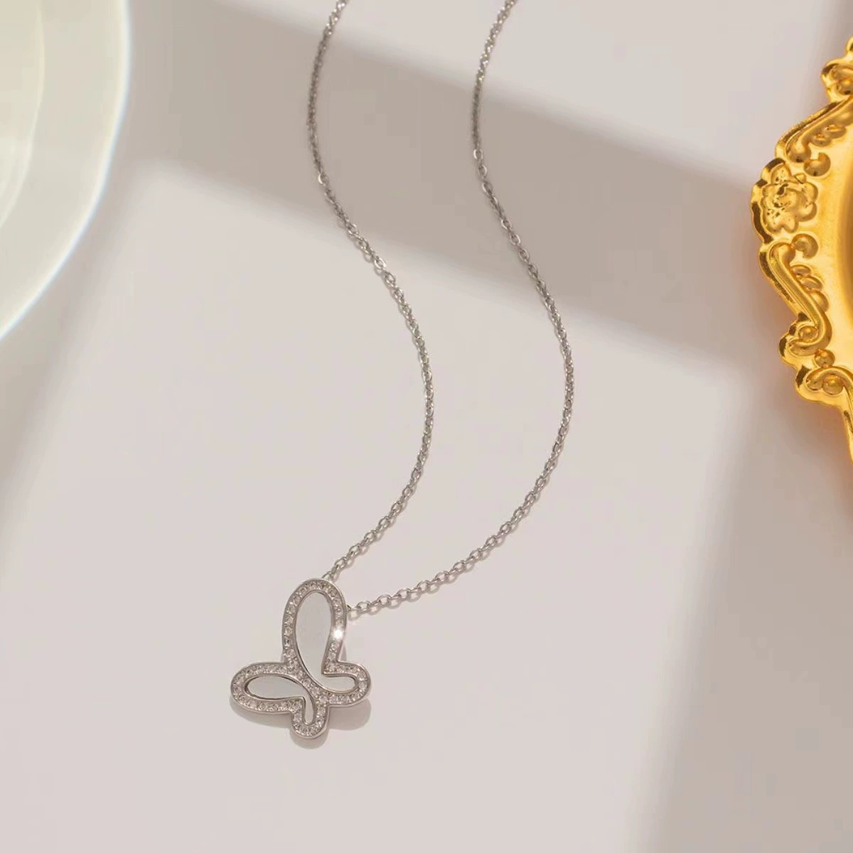 Butterfly Shell Zirconia Gold-Plated Necklace