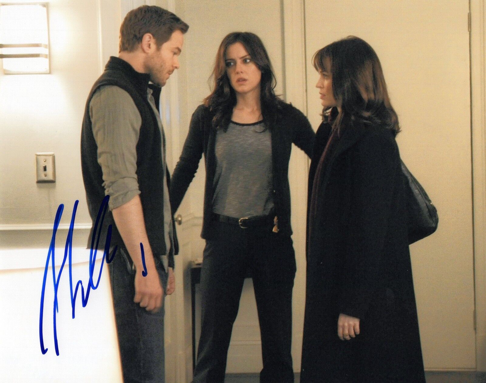 Shawn Ashmore signed The Following 8x10 Photo Poster painting w/COA Agent Mike Weston #1