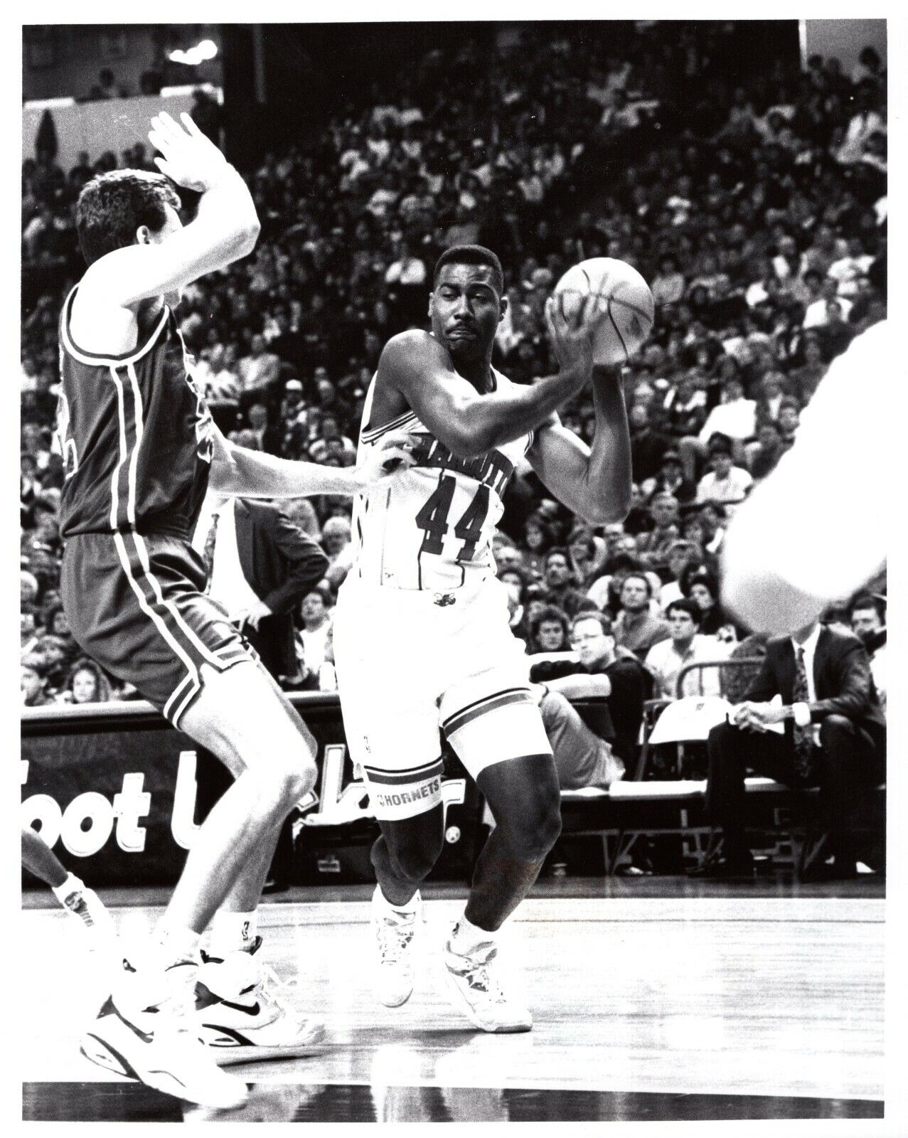 KENNY GATTISON Charlotte Hornets Basketball NBA 8x10 Promo News Press Photo Poster painting 1993