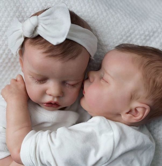 GSBO-Cutecozylife-Vinyl Reborn Twins 17" Sweet Sleeping Dreams Reborn Twins Sister Zenobia & Kendall