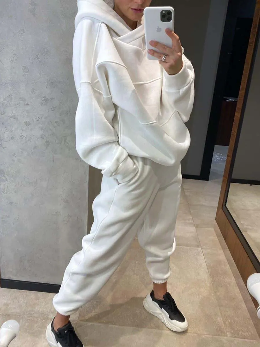 Casual hoodie and sweatpants set
