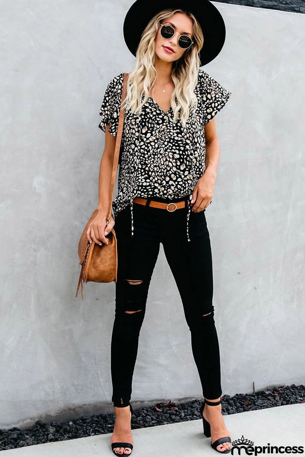 V-neck Short Sleeve Fashion Print Fantasy Fluttering Blouse