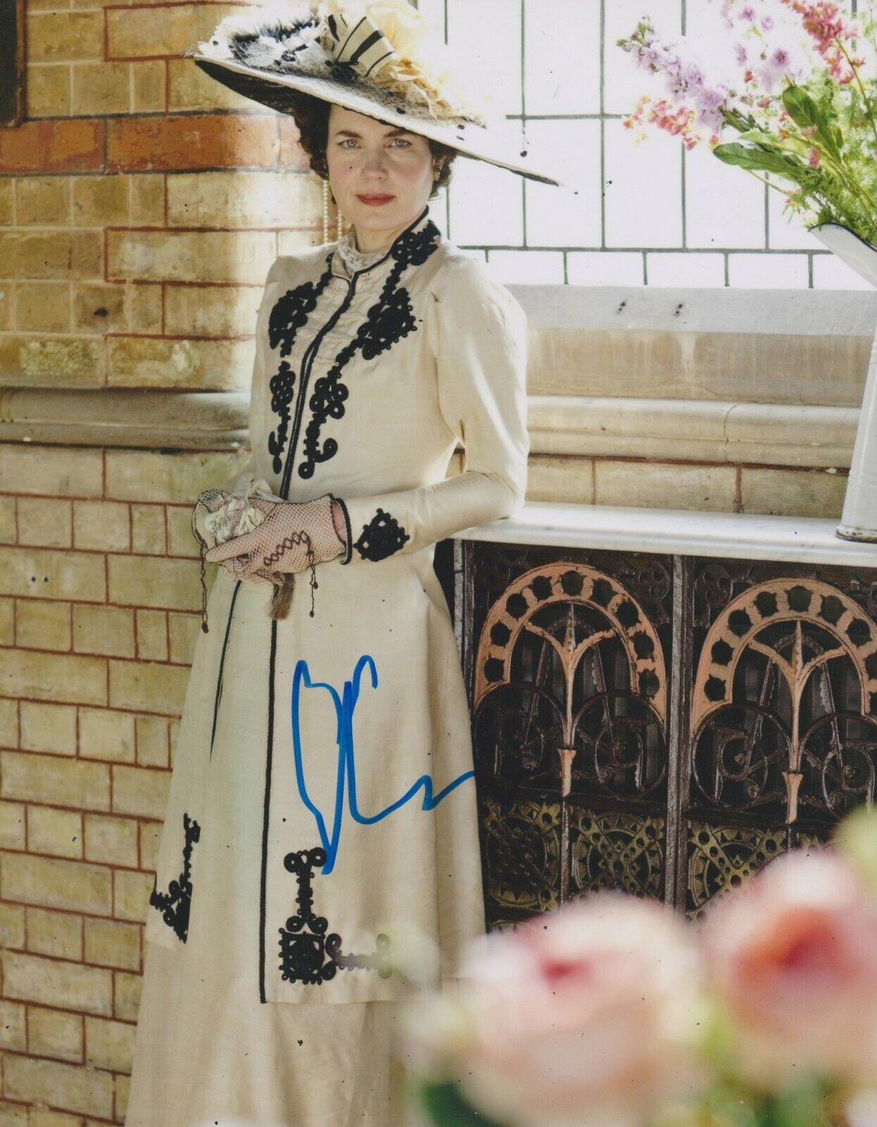 Elizabeth McGovern Signed Downton Abbey 10x8 Photo Poster painting AFTAL