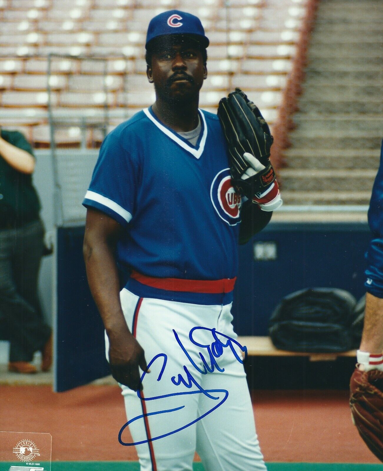 Signed 8x10 GARY MATTHEWS Chicago Cubs Autographed Photo Poster painting - COA