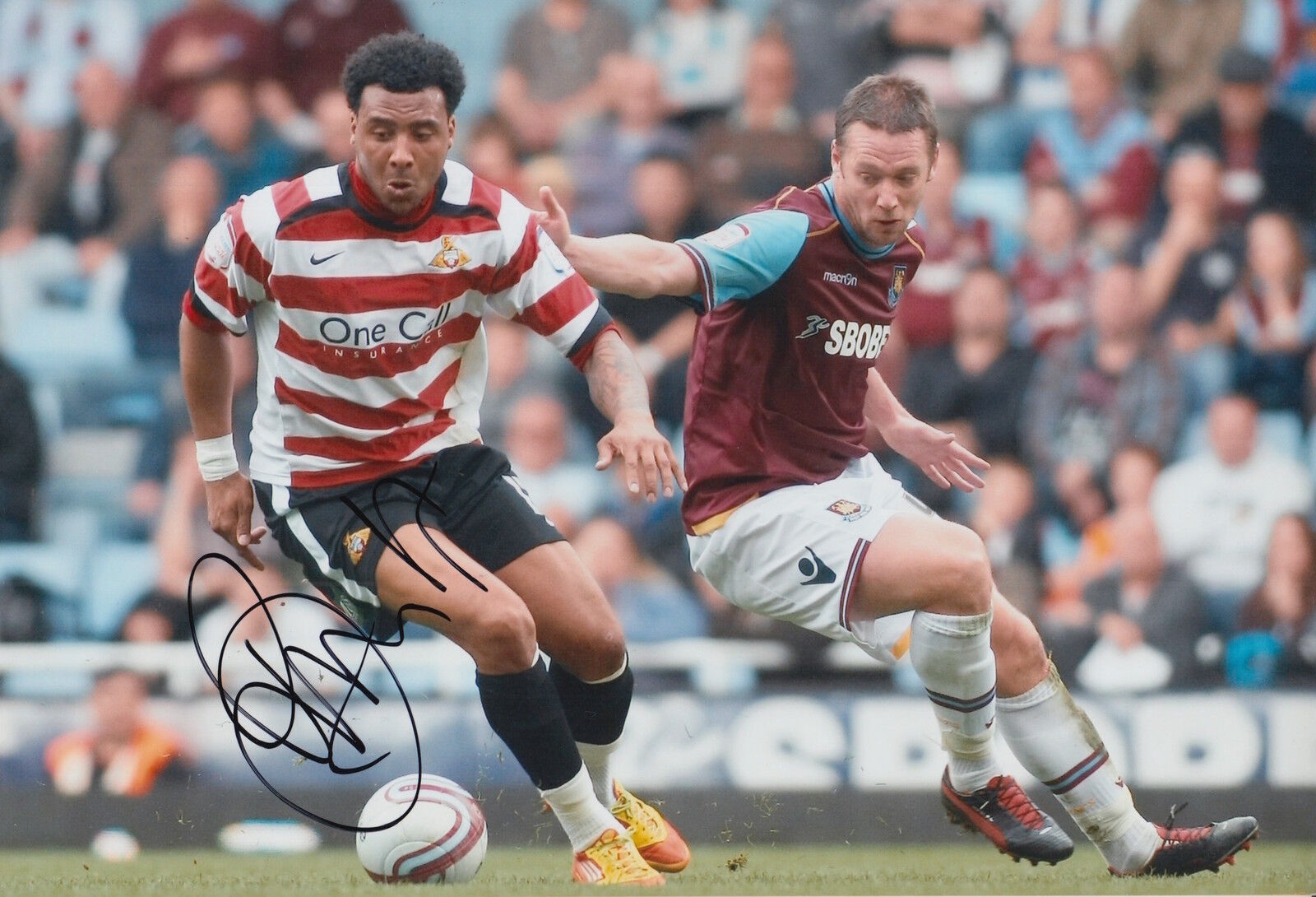 DONCASTER ROVERS HAND SIGNED GILES BARNES 12X8 Photo Poster painting.