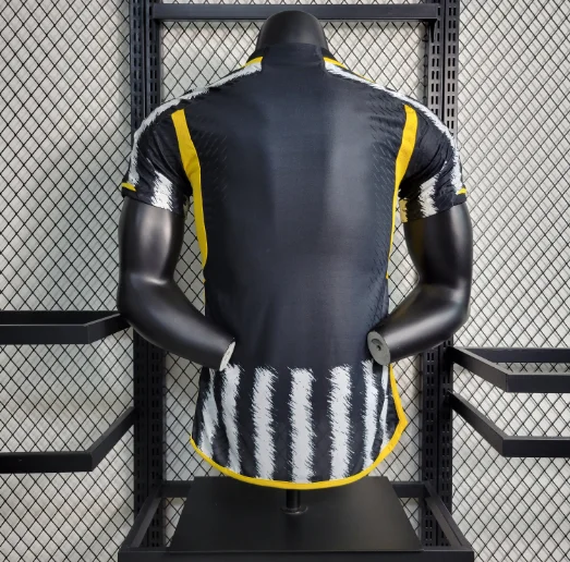 23/24 Juventus Home Player Version Men's Football T-Shirt Thai Quality