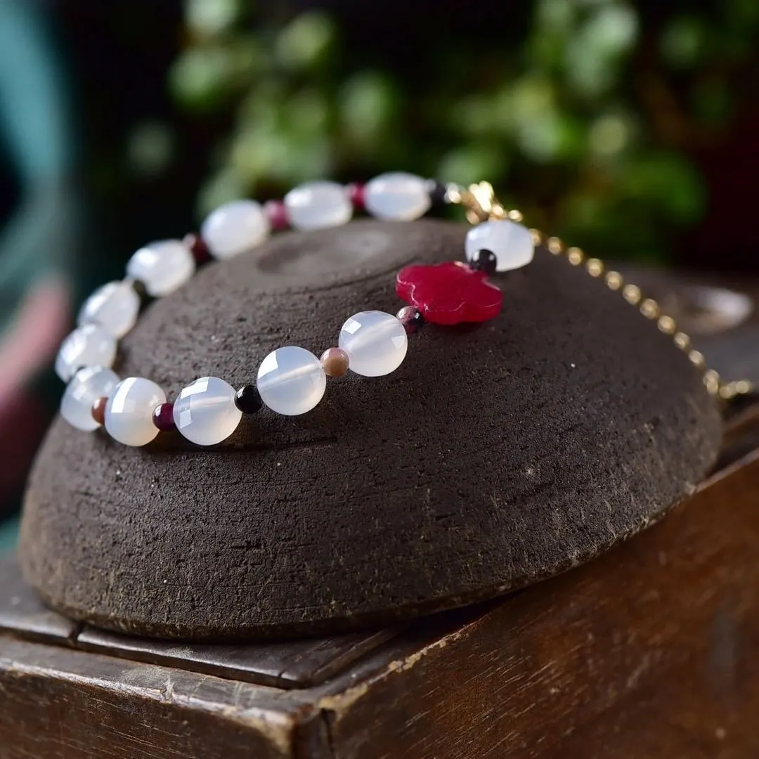 Agate Four Leaf Clover Charm Bracelet