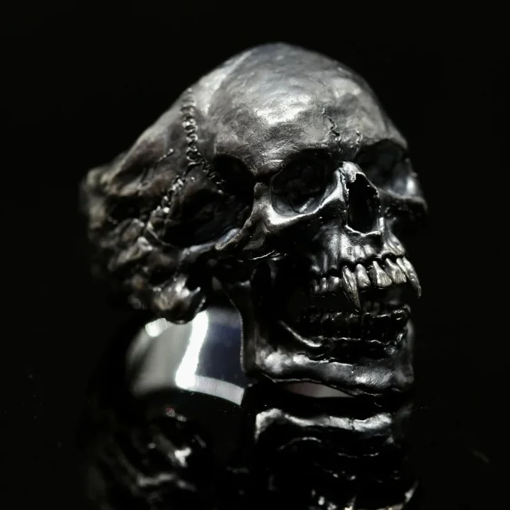 Bloodthirsty Demon Double Faced Skull Ring