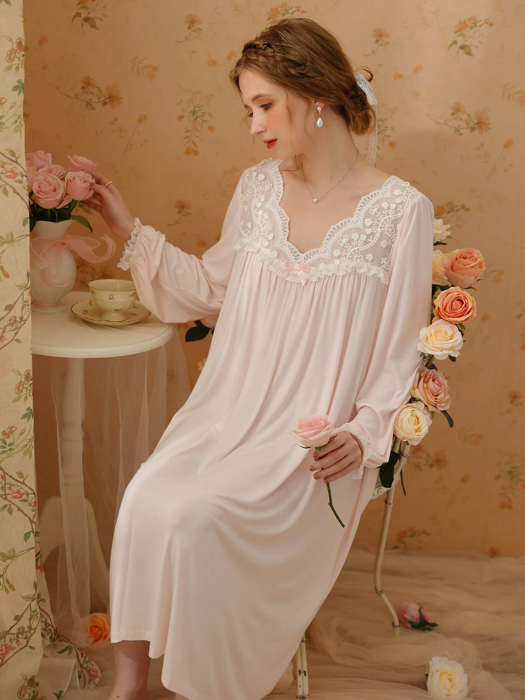 Sweet Vintage V-neck Long Sleeves One-piece Nightgown