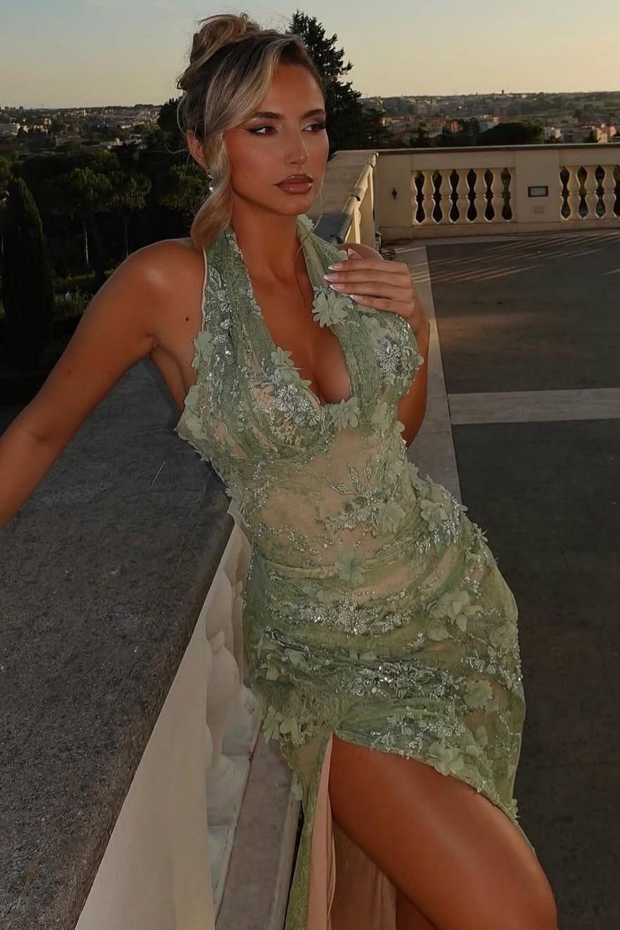 Lussooy Elegant Green Halter V Neck Sleeveless Prom Dresses with Applique 