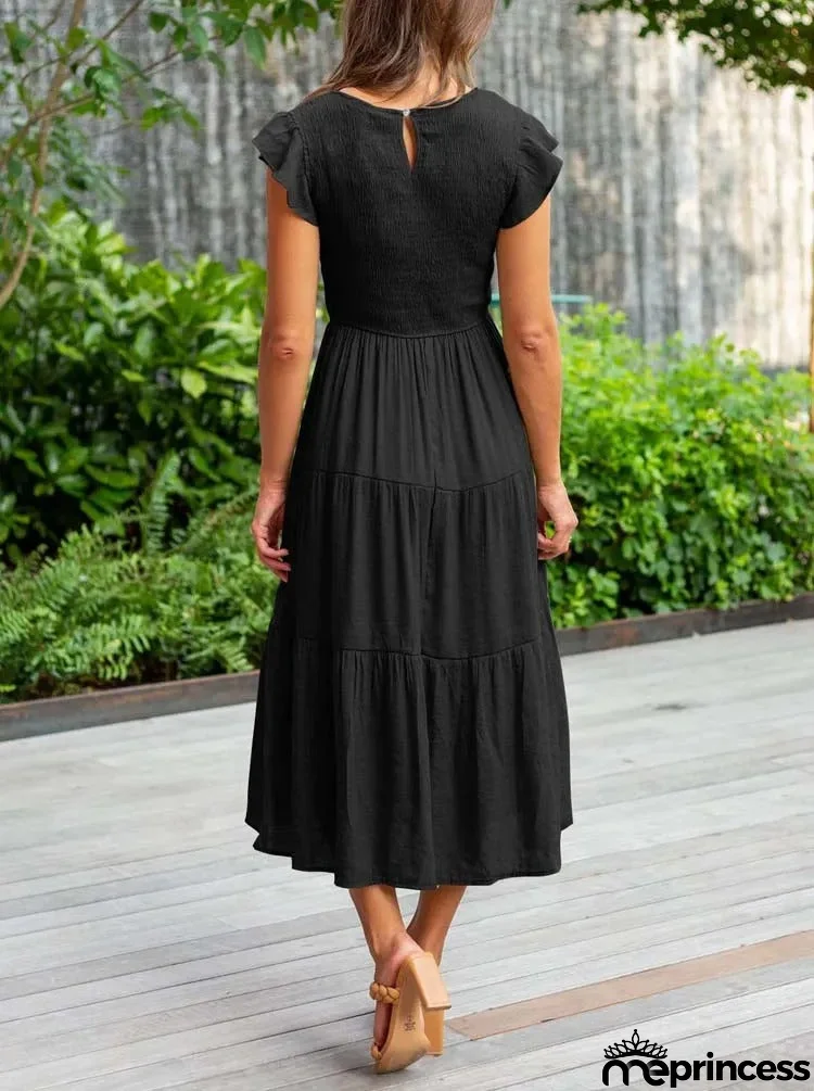 Elegant summer dress: ruffle details, pockets