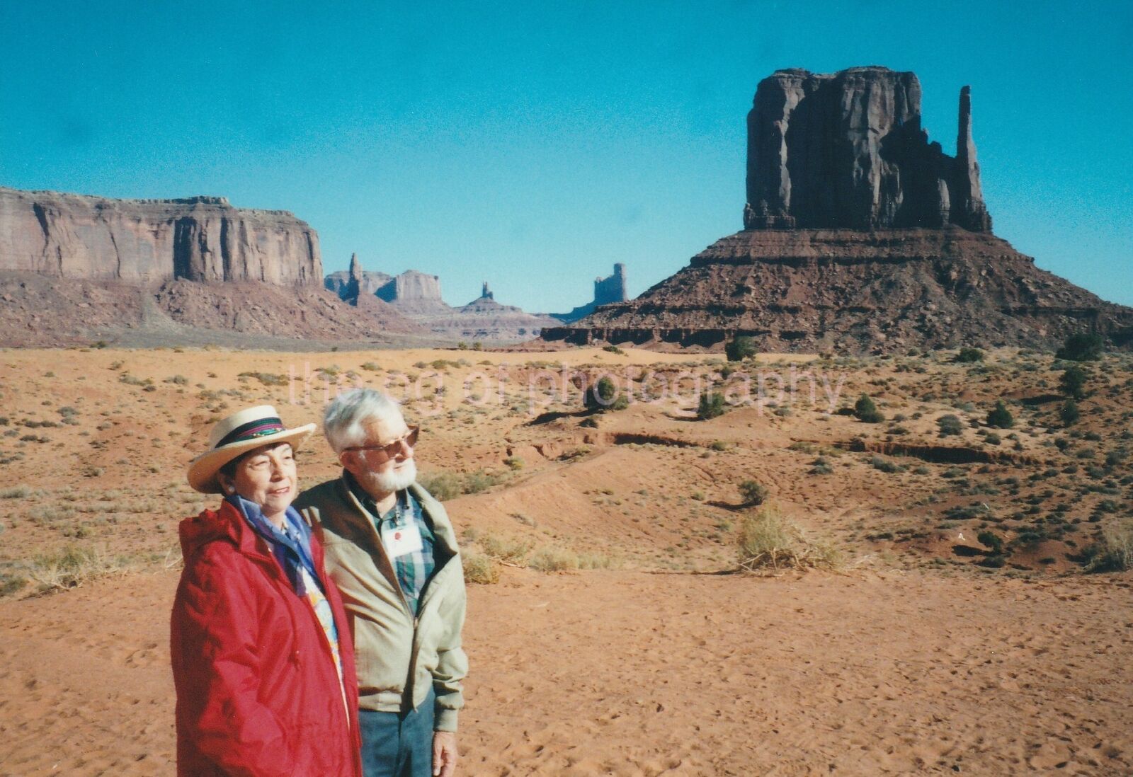 American West BUTTE TOURISTS Navajo Land FOUND Photo Poster painting Color811 4 O