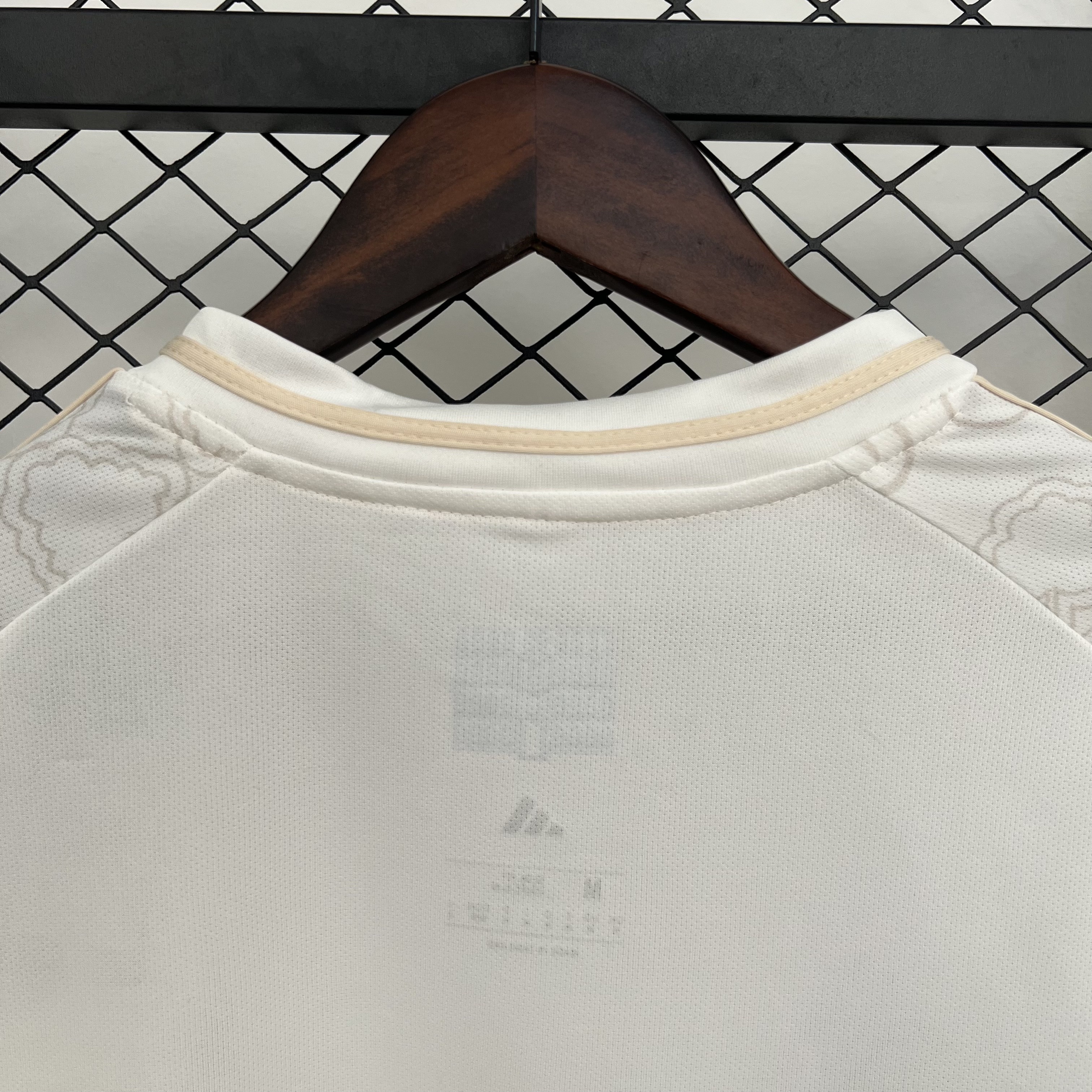 25/26 Nottingham Away Football Jersey Thai Quality