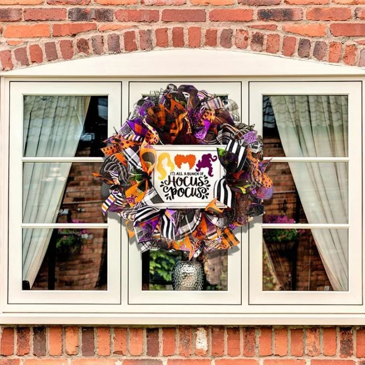 Halloween Witch Sisters Wreath - it's all a bunch of "Hocus Pocus"